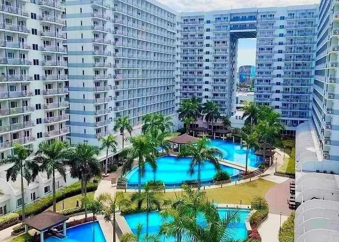 Jaja's Place At Shell Residences With Balcony Pool View